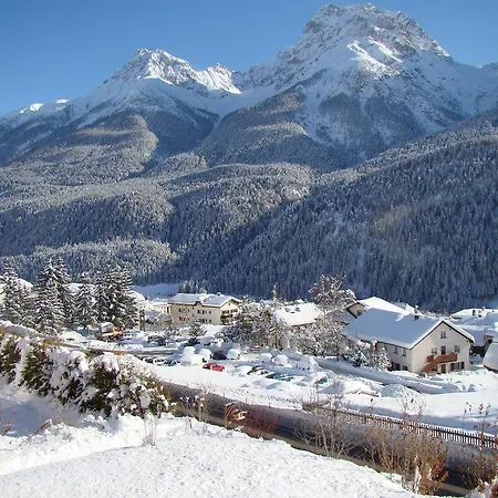 Ferienwohnung Grieder * Scuol